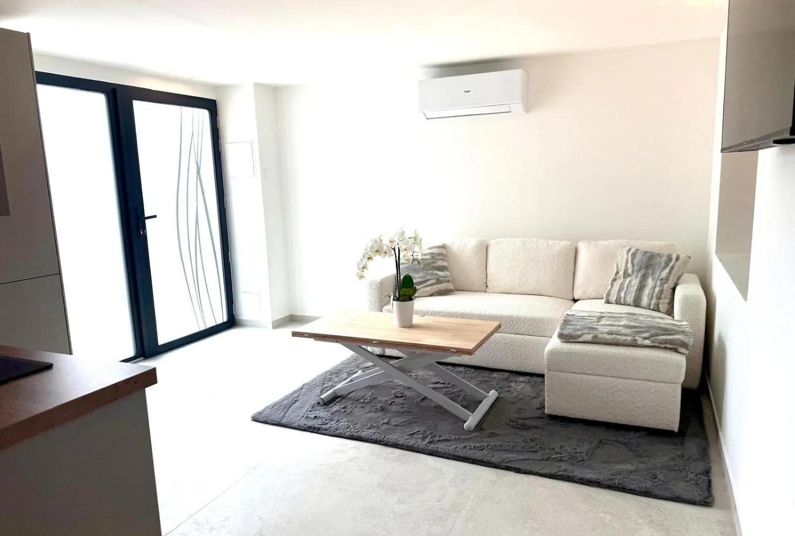 Appartment Jaccuzi In Cannes France